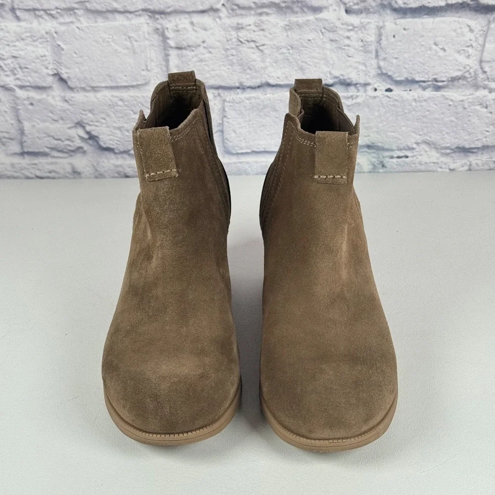 Clarks Maypearl Daisy Ankle Boots Booties Womens 10 Tan Suede and Leather Block